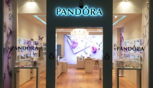 Pandora devanture boutique